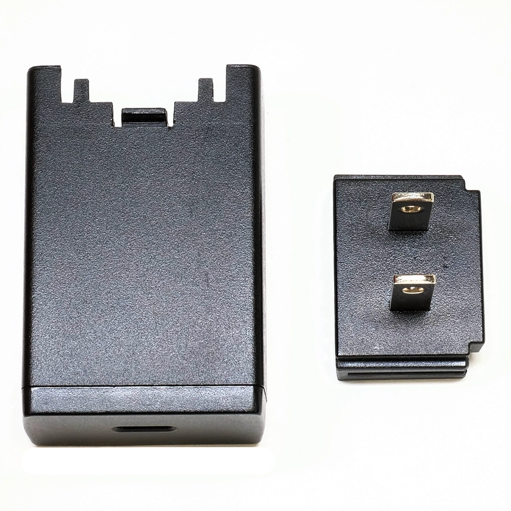 AC-USBプラグ（本体充電用）