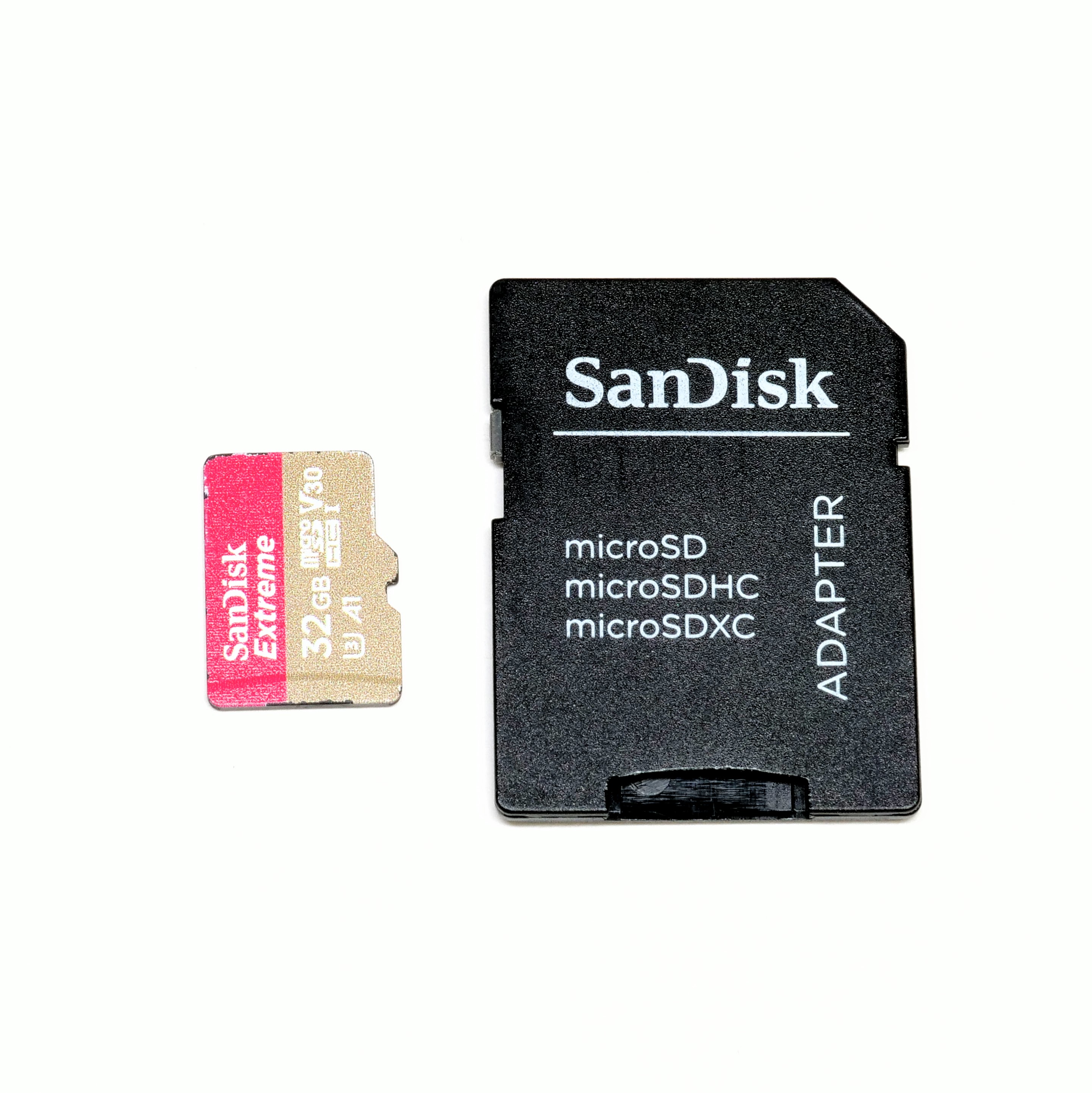 microSDHCカード 32GB（アダプター、ケース付）